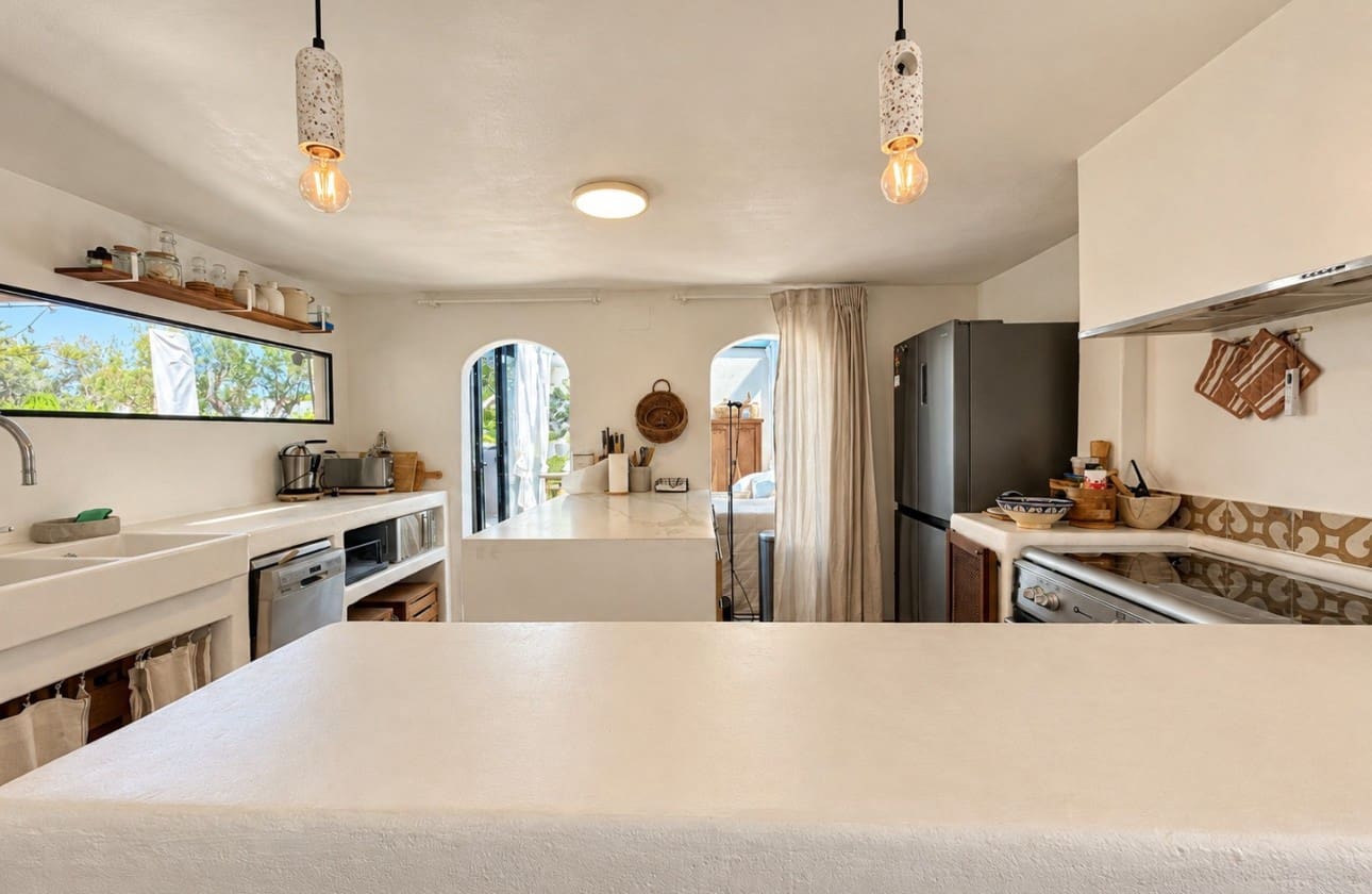 Chalet de 4 habitaciones en Llíria en venta con piscina - 650.000 € (Ref: 10023460)
