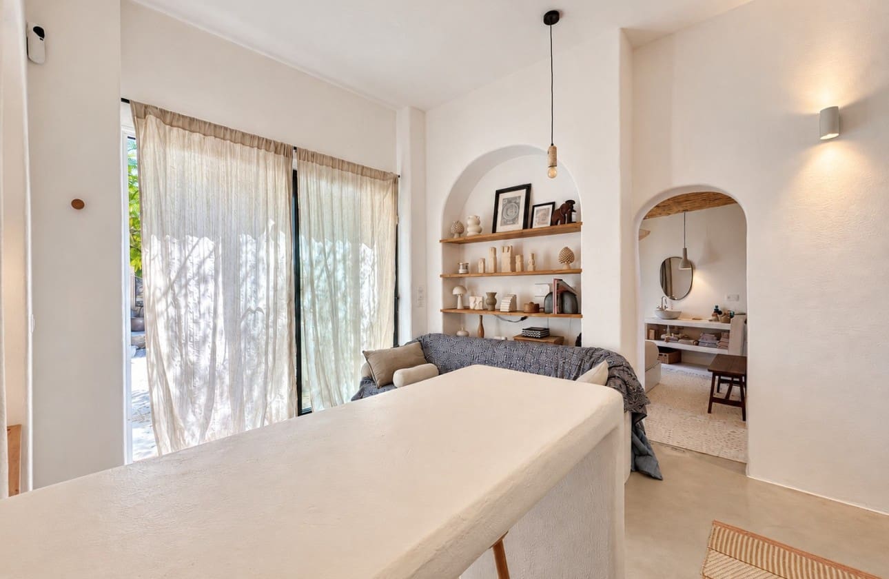 Chalet de 4 habitaciones en Llíria en venta con piscina - 650.000 € (Ref: 10023460)