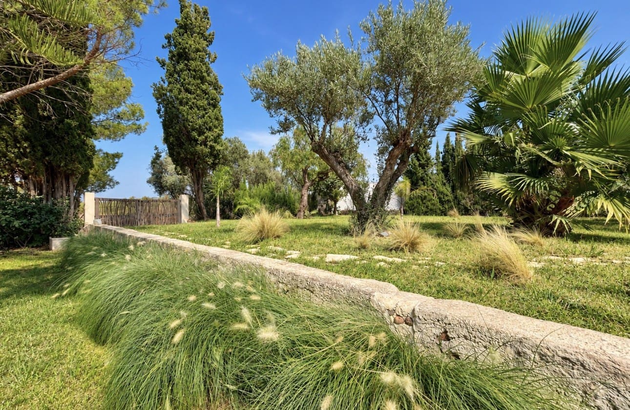 Chalet de 4 habitaciones en Llíria en venta con piscina - 650.000 € (Ref: 10023460)