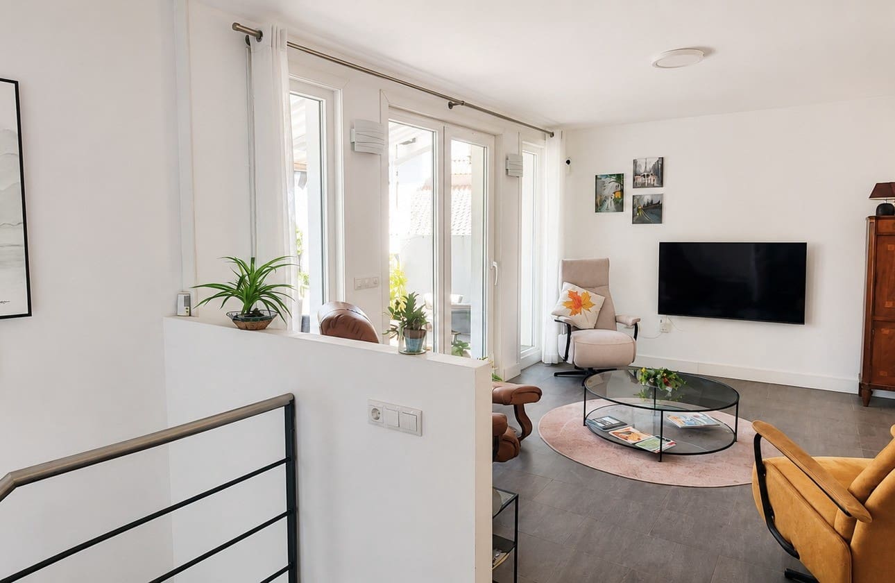 3 slaapkamer Villa te koop in La Nucia met zwembad garage - € 640.000 (Ref: 10033349)