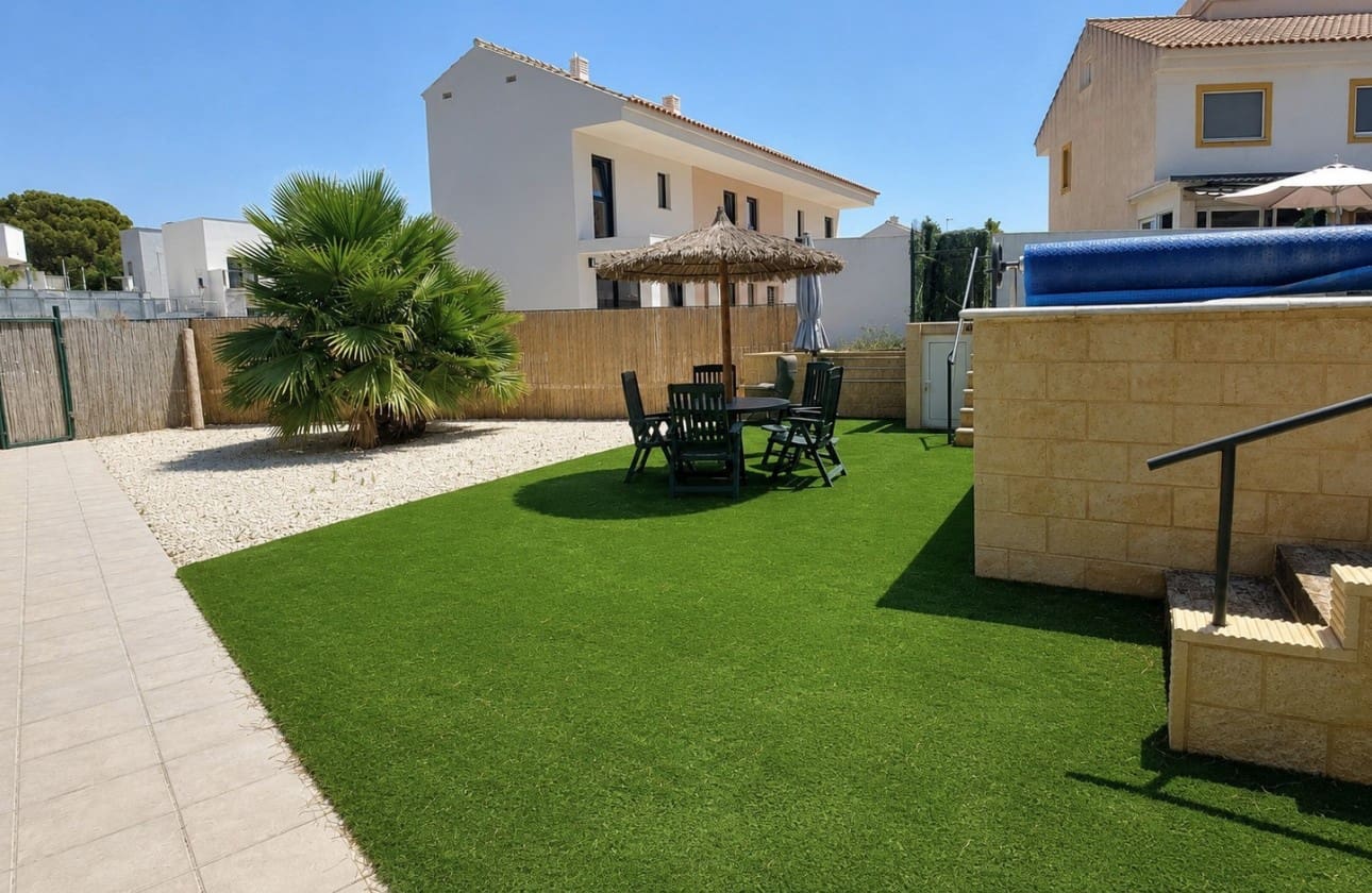 3 slaapkamer Villa te koop in La Nucia met zwembad garage - € 640.000 (Ref: 10033349)