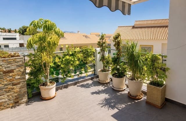 3 slaapkamer Villa te koop in Coloma  , La Nucia met zwembad garage - € 640.000 (Ref: 10033349)