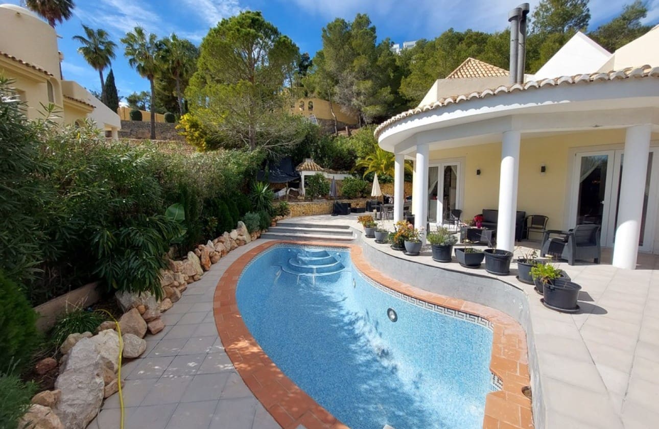 4 soveværelse Villa til salg i Altea med swimmingpool garage - € 525.000 (Ref: 10118601)