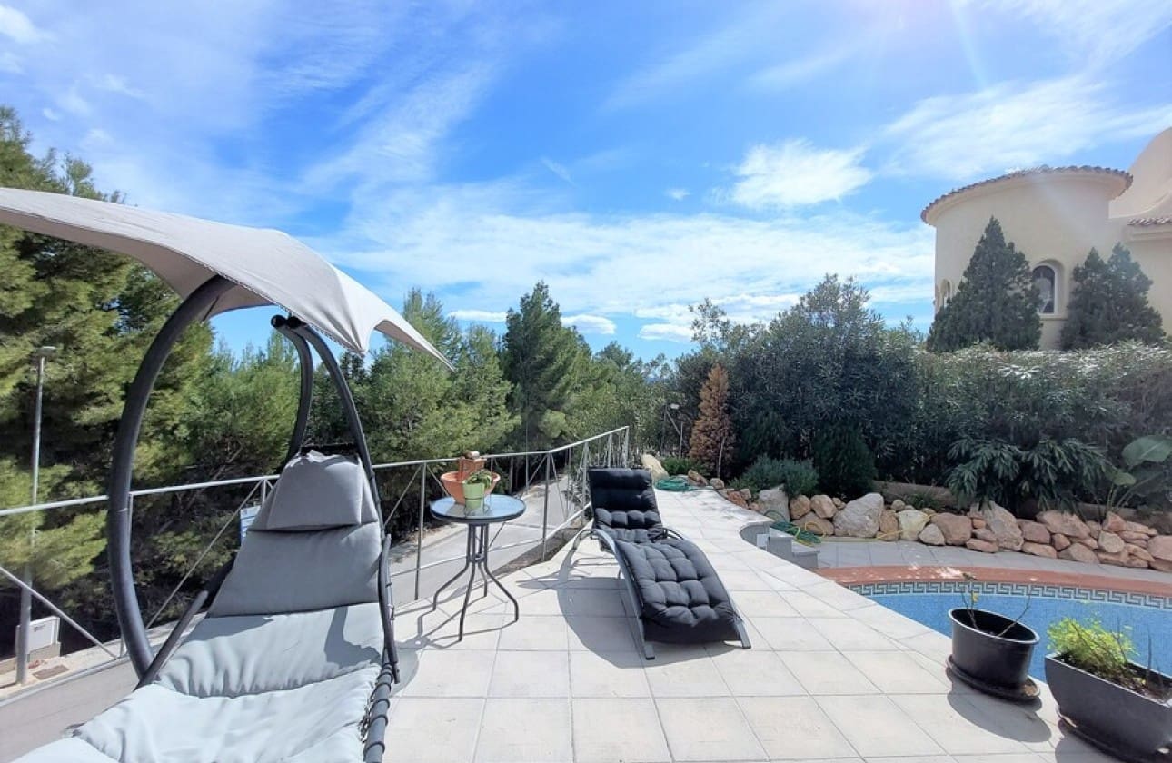 4 soveværelse Villa til salg i Altea med swimmingpool garage - € 525.000 (Ref: 10118601)