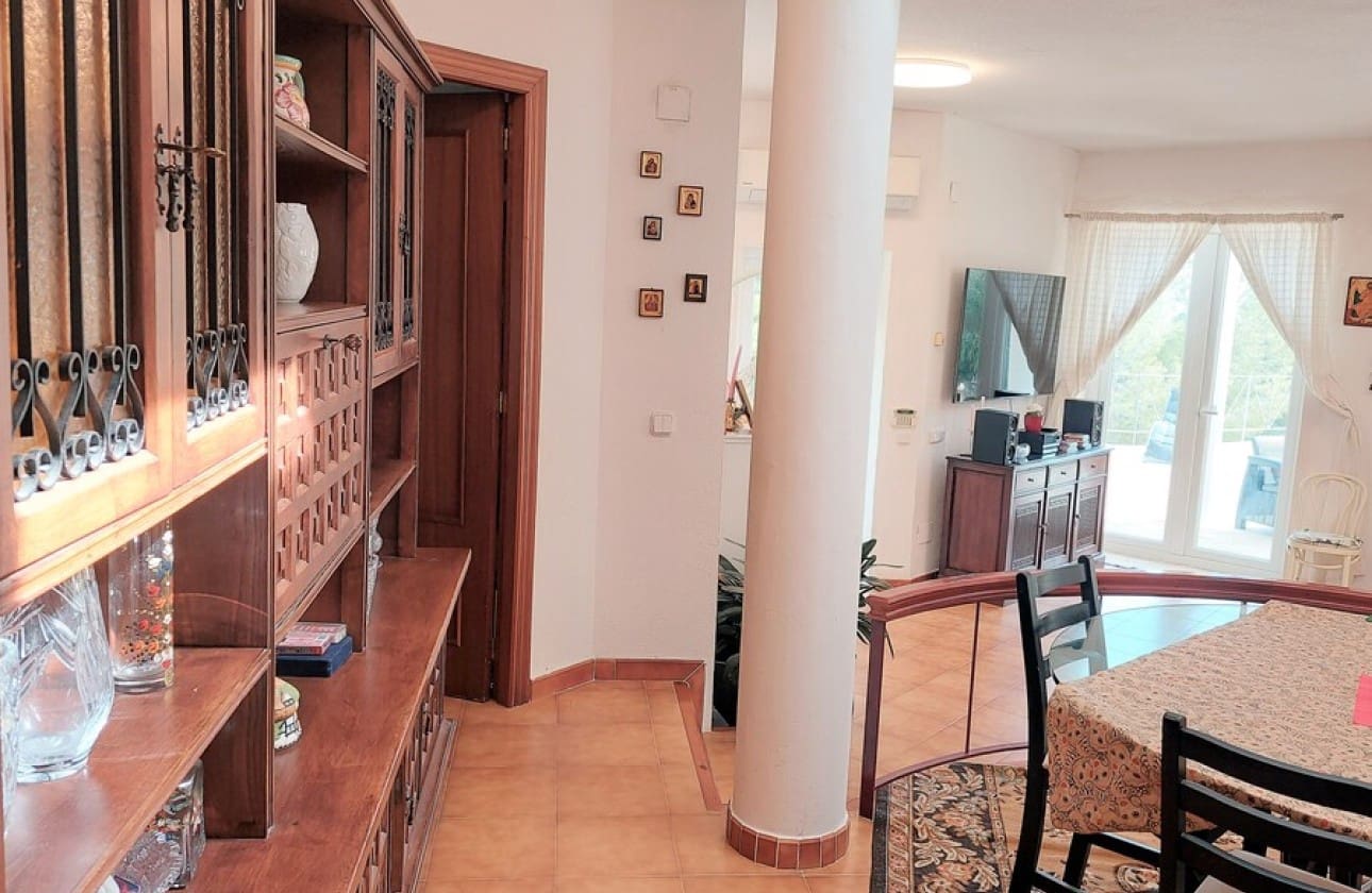 4 soveværelse Villa til salg i Altea med swimmingpool garage - € 525.000 (Ref: 10118601)