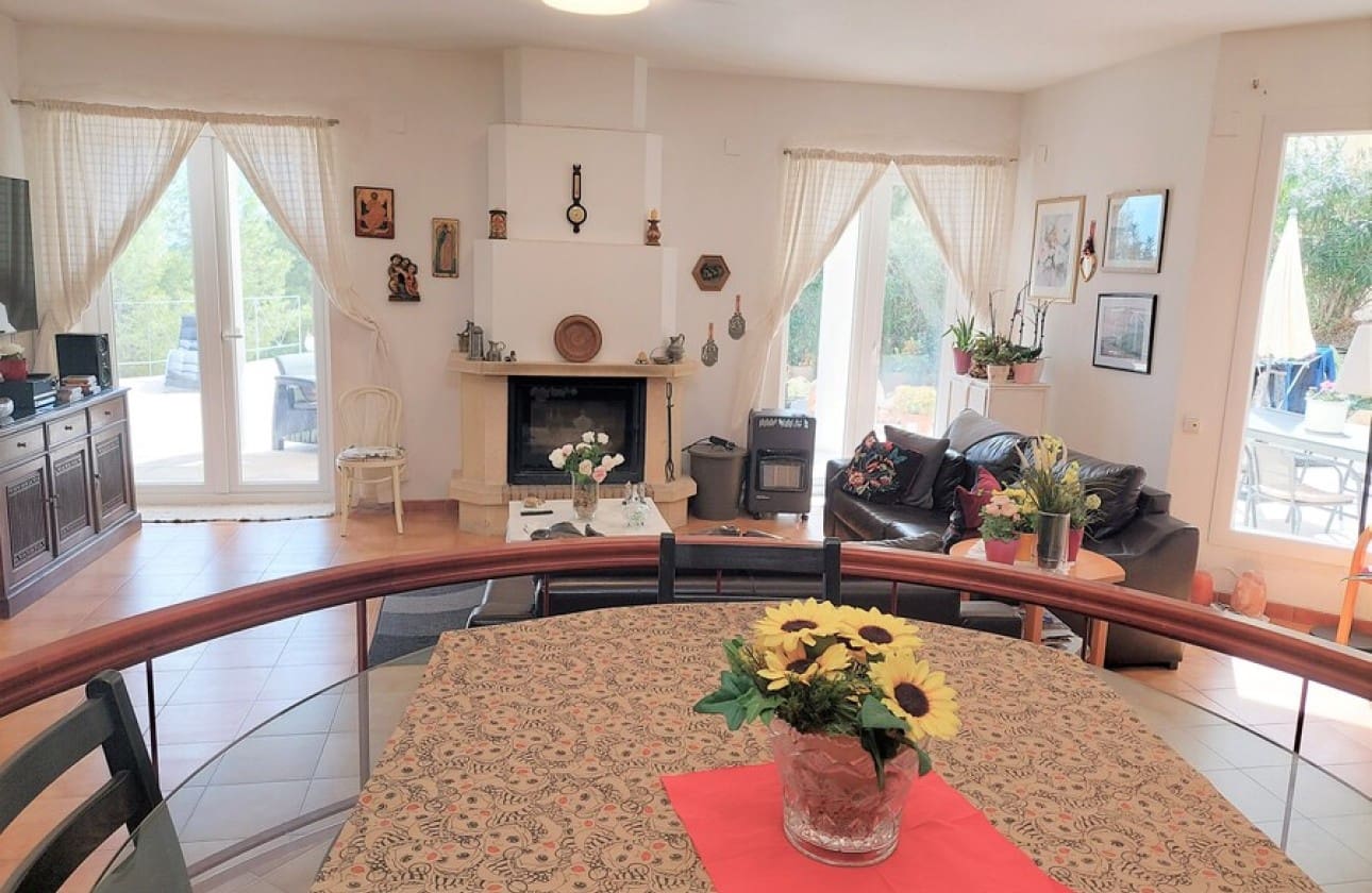 4 soveværelse Villa til salg i Altea med swimmingpool garage - € 525.000 (Ref: 10118601)