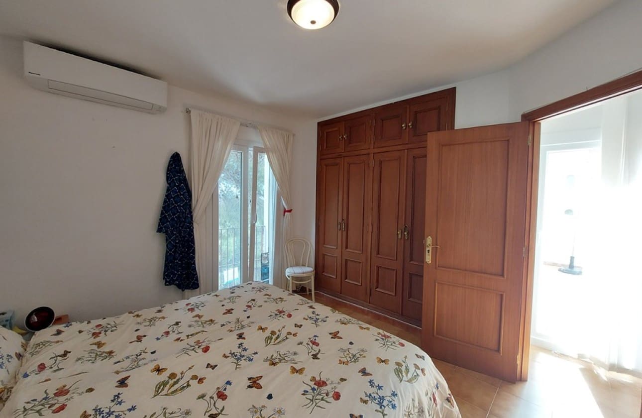 4 soveværelse Villa til salg i Altea med swimmingpool garage - € 525.000 (Ref: 10118601)