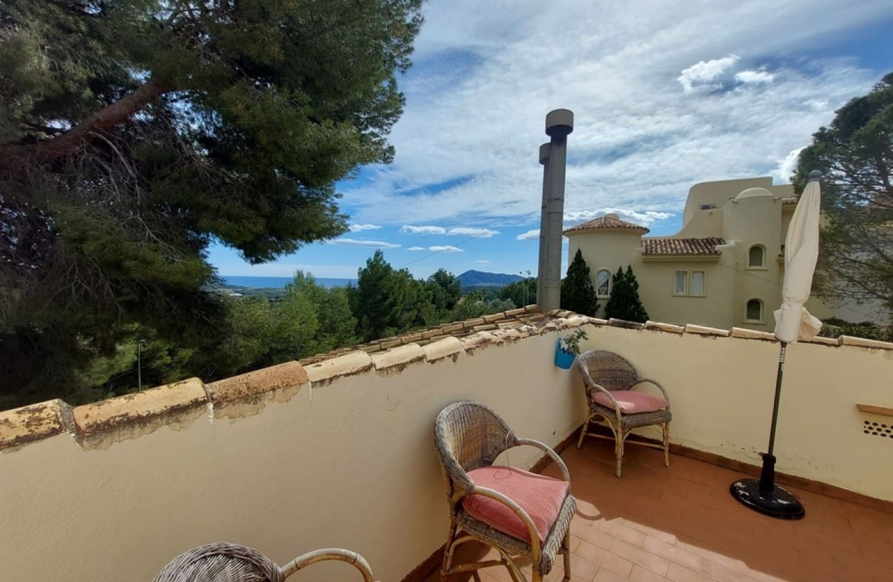 4 soveværelse Villa til salg i Altea med swimmingpool garage - € 525.000 (Ref: 10118601)