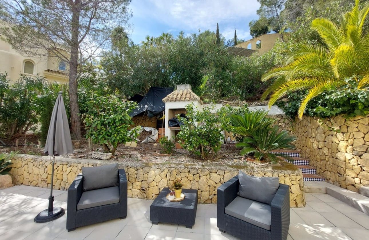 4 soveværelse Villa til salg i Altea med swimmingpool garage - € 525.000 (Ref: 10118601)