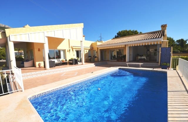 4 bedroom Villa for sale in Altea la Vella, Altea with pool garage - € 1,125,000 (Ref: 7814783)