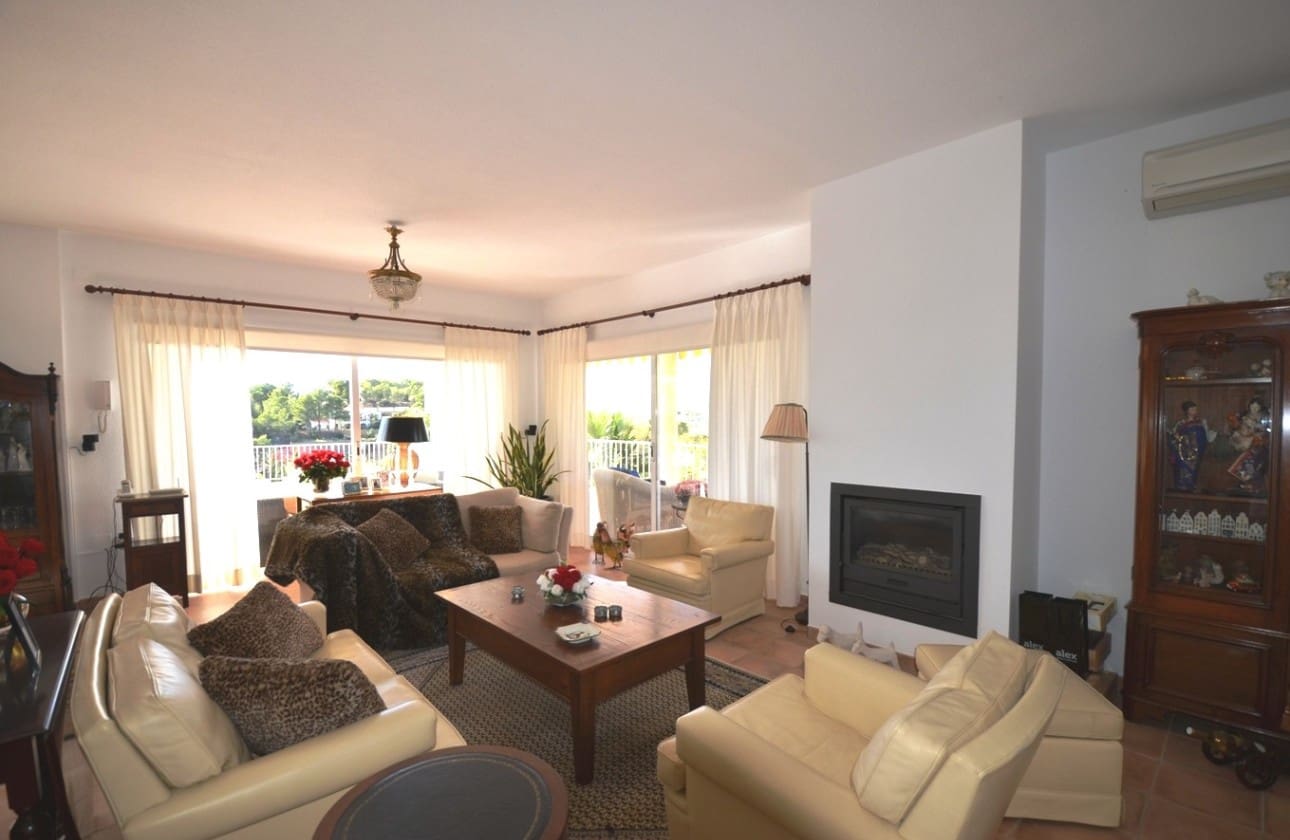 4 bedroom Villa for sale in Altea la Vella with pool garage - € 1,125,000 (Ref: 7814783)