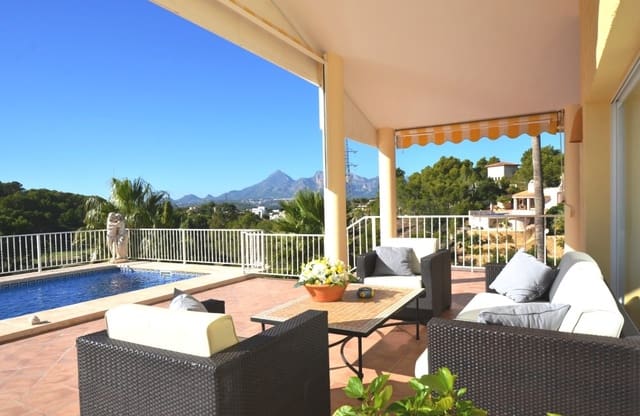 4 bedroom Villa for sale in Altea la Vella, Altea with pool garage - € 1,125,000 (Ref: 7814783)