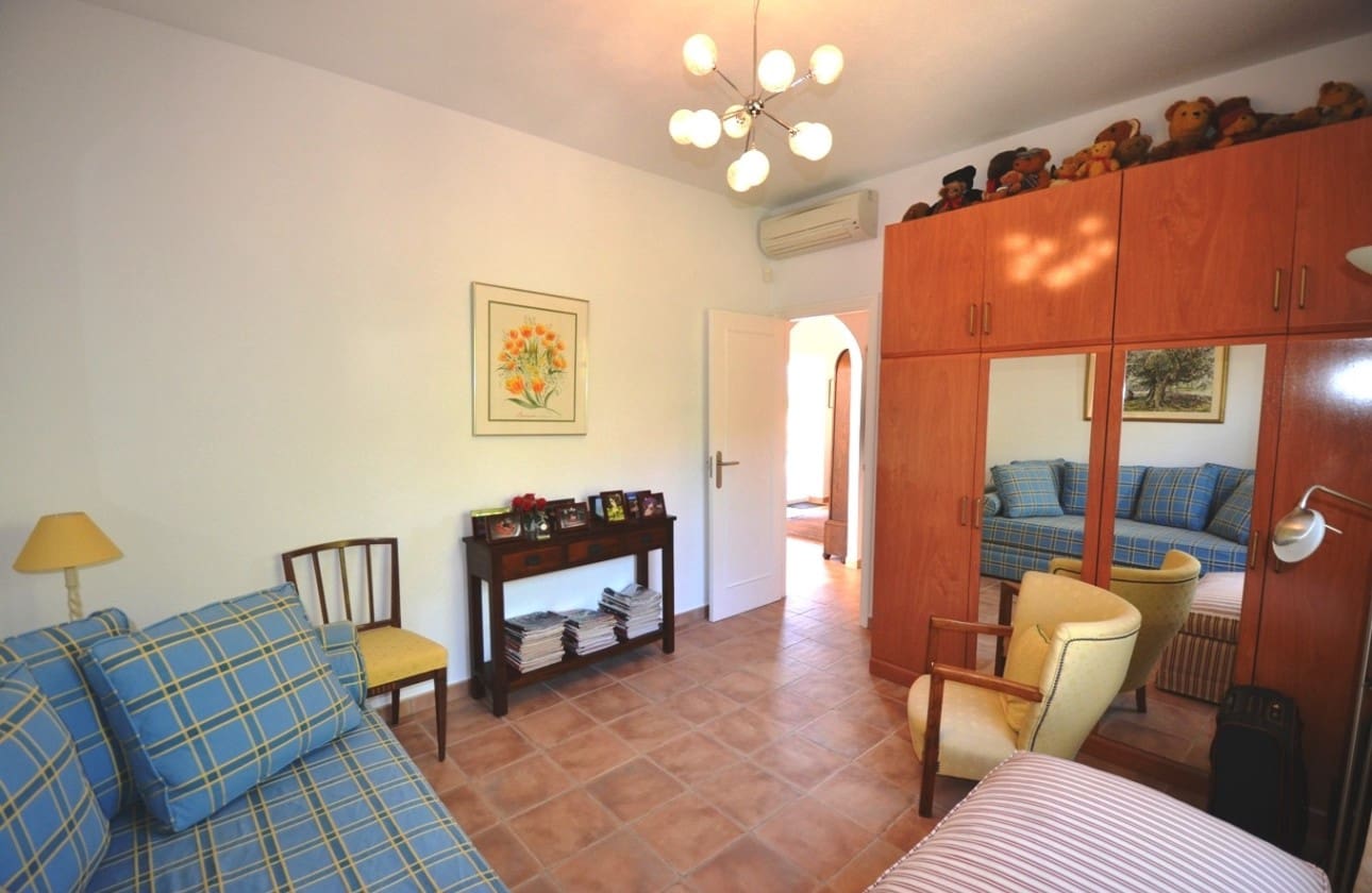 4 bedroom Villa for sale in Altea la Vella with pool garage - € 1,125,000 (Ref: 7814783)