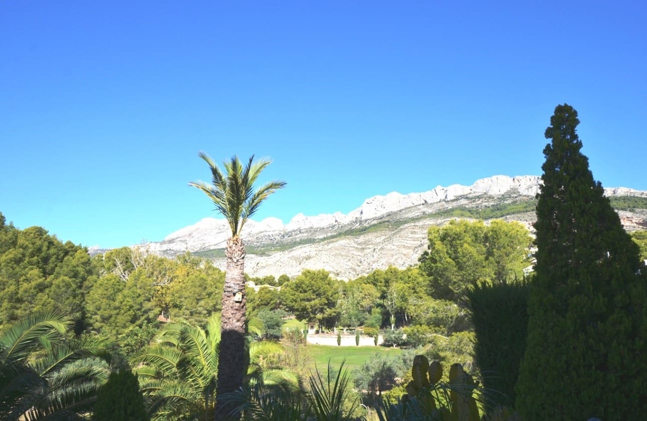 4 bedroom Villa for sale in Altea la Vella with pool garage - € 1,125,000 (Ref: 7814783)