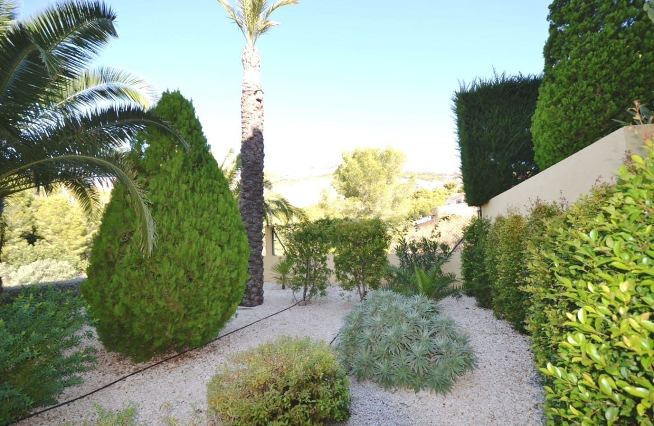 4 bedroom Villa for sale in Altea la Vella with pool garage - € 1,125,000 (Ref: 7814783)