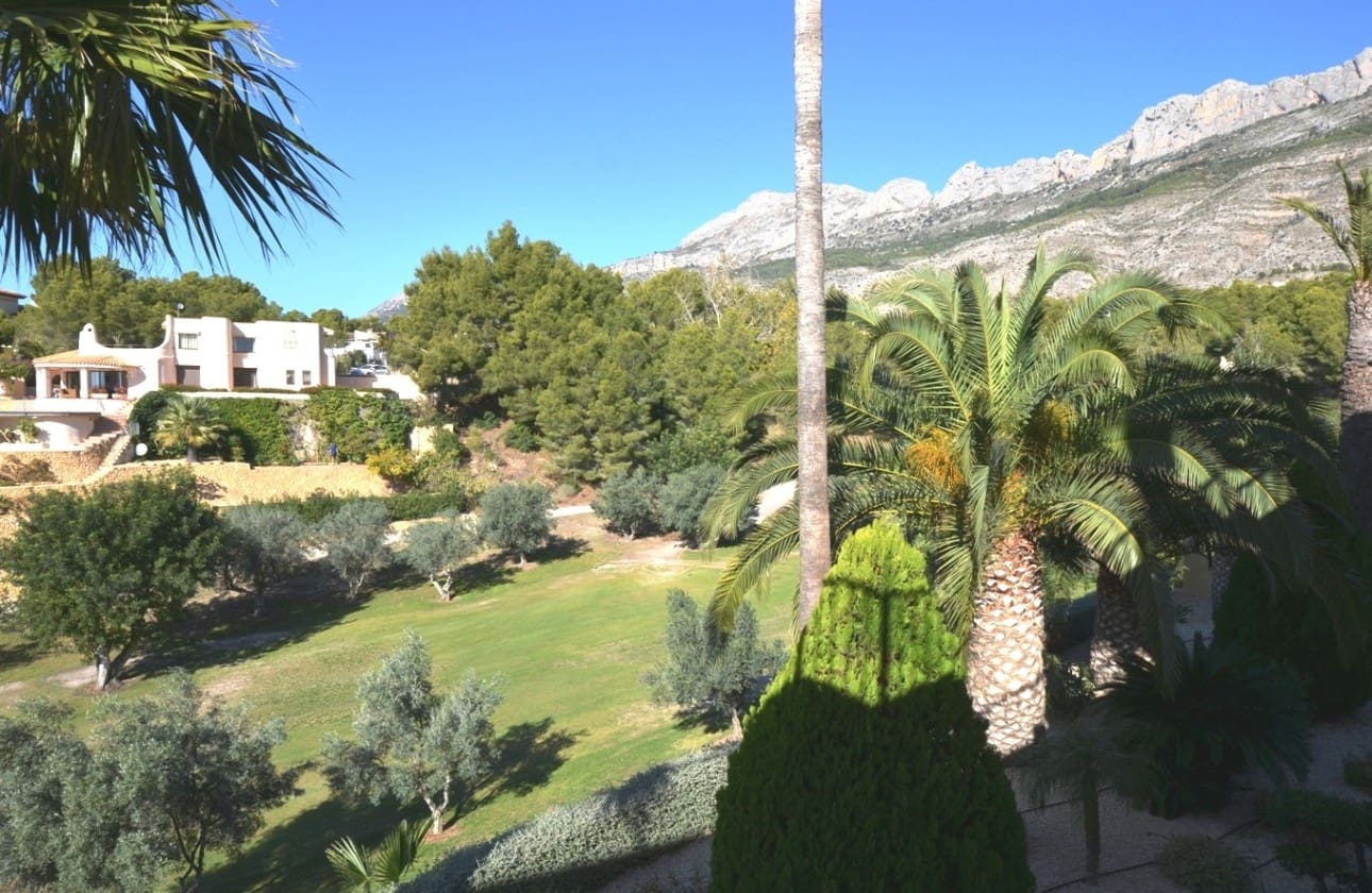 4 bedroom Villa for sale in Altea la Vella with pool garage - € 1,125,000 (Ref: 7814783)