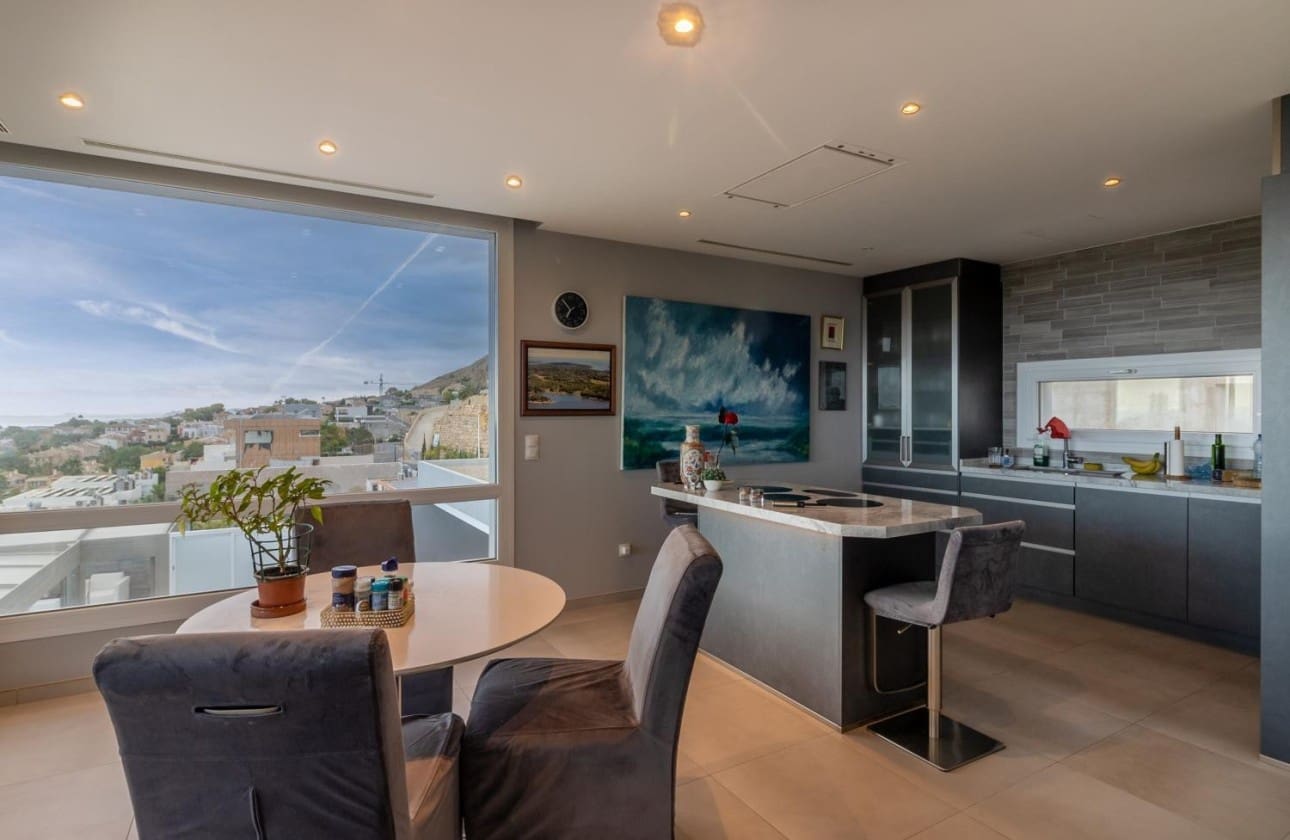 6 bedroom Villa for sale in Finestrat with pool - € 1,800,000 (Ref: 8317632)