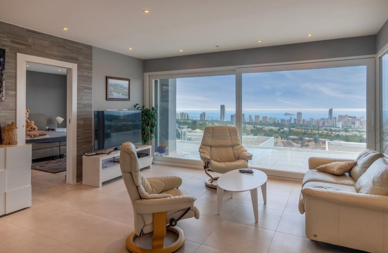 6 bedroom Villa for sale in Finestrat with pool - € 1,800,000 (Ref: 8317632)