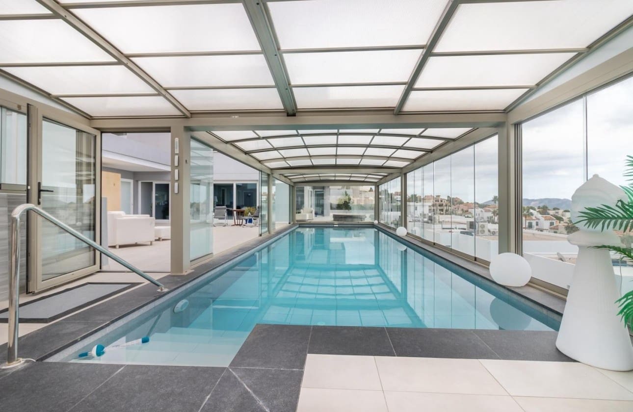 6 bedroom Villa for sale in Finestrat with pool - € 1,800,000 (Ref: 8317632)