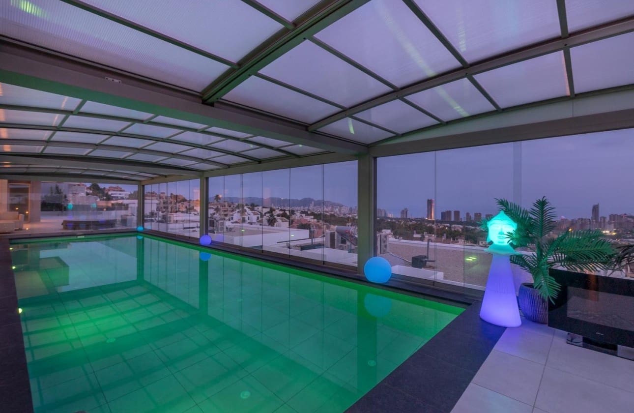 6 bedroom Villa for sale in Finestrat with pool - € 1,800,000 (Ref: 8317632)