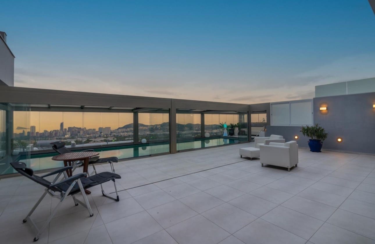 6 bedroom Villa for sale in Finestrat with pool - € 1,800,000 (Ref: 8317632)