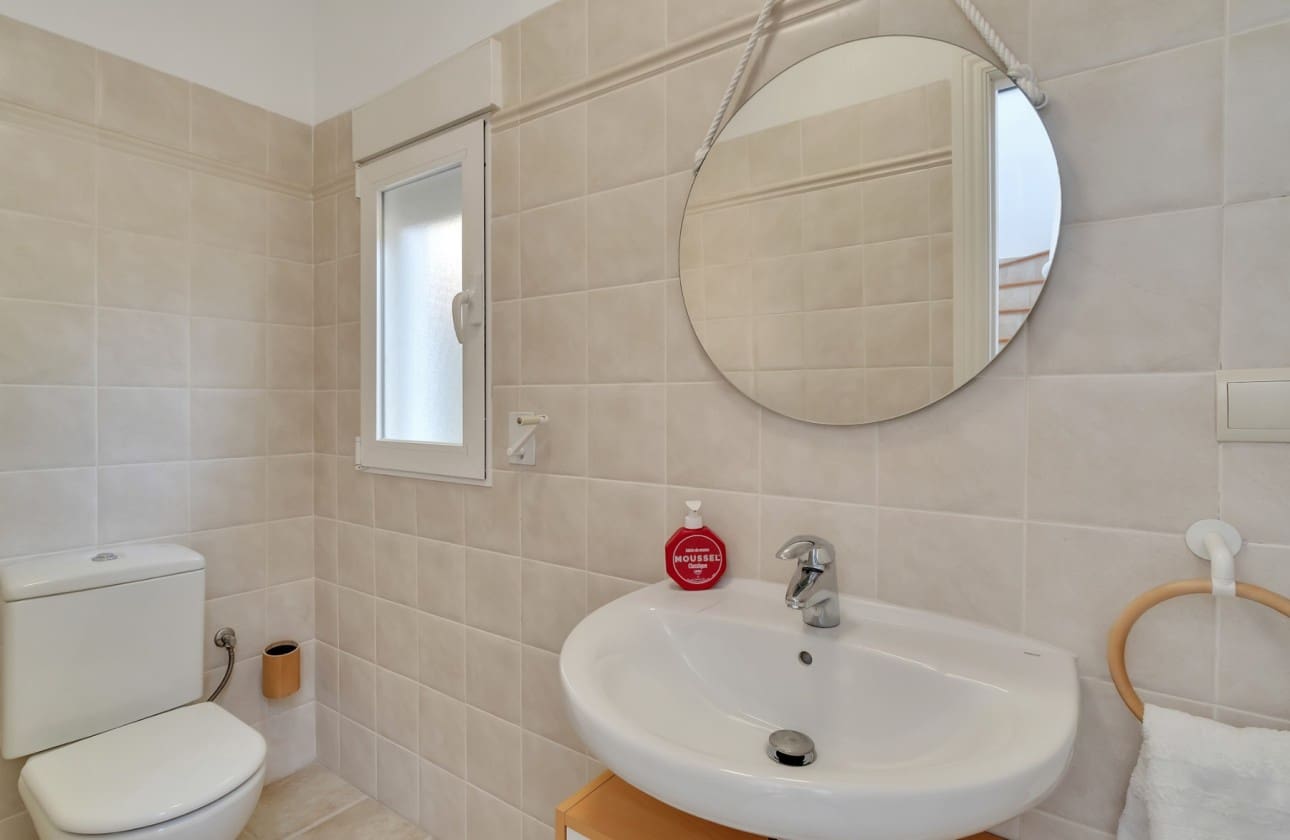 4 bedroom Villa for sale in Altea - € 1,100,000 (Ref: 8841778)