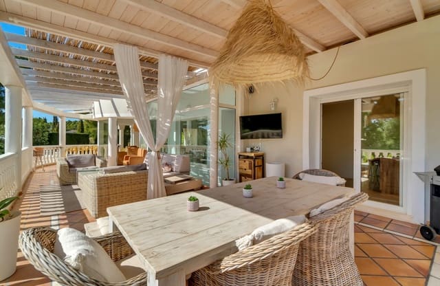 4 sypialnia Willa na sprzedaż w Altea - 1 100 000 € (Ref: 8841778)