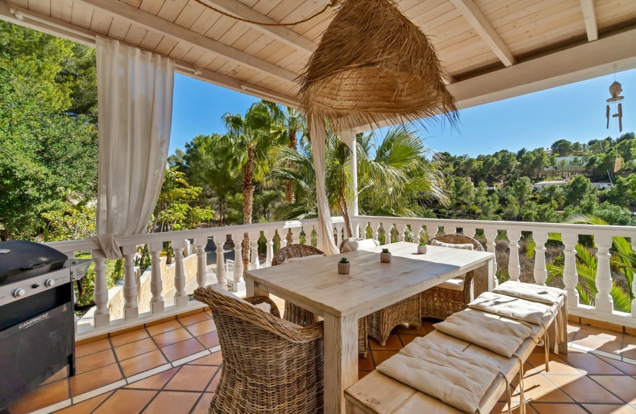 4 bedroom Villa for sale in Altea - € 1,100,000 (Ref: 8841778)