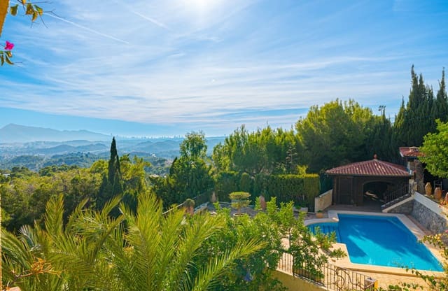 5 slaapkamer Villa te koop in Alhama Springs, Altea met zwembad - € 1.375.000 (Ref: 8841783)