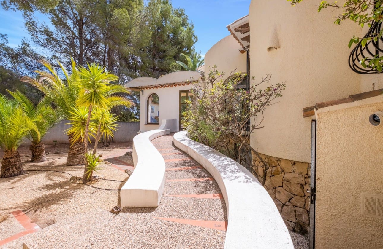 4 Zimmer Villa zu verkaufen in Altea mit Pool - 1.695.000 € (Ref: 8841787)