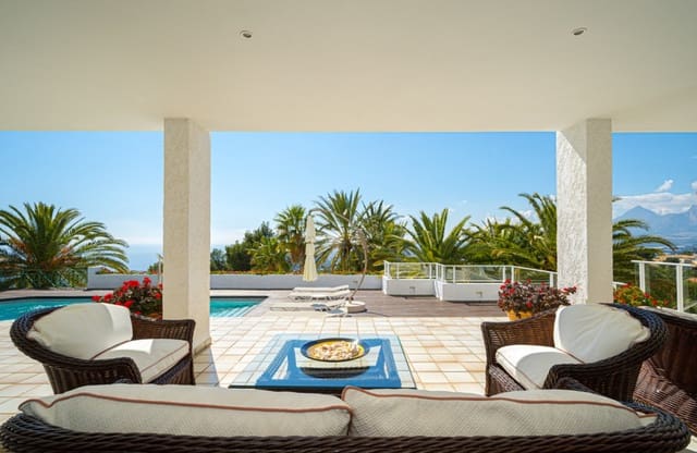 Chalet de 7 habitaciones en Altea en venta - 2.100.000 € (Ref: 8841790)