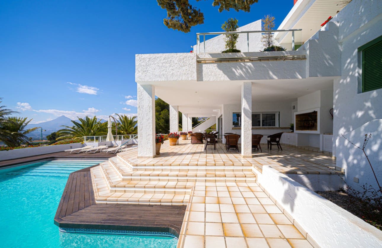 7 bedroom Villa for sale in Altea - € 2,100,000 (Ref: 8841790)
