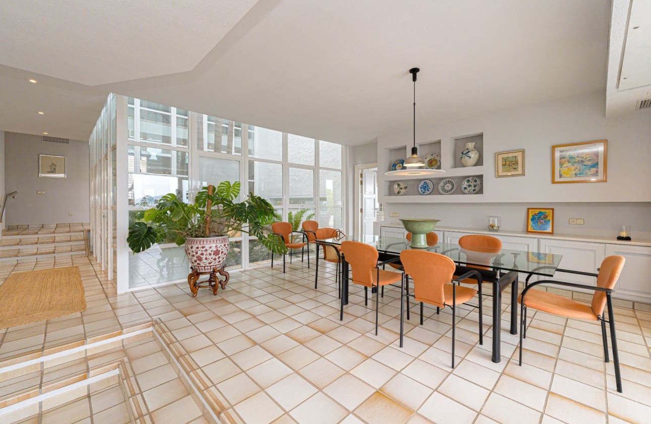 7 bedroom Villa for sale in Altea - € 2,100,000 (Ref: 8841790)