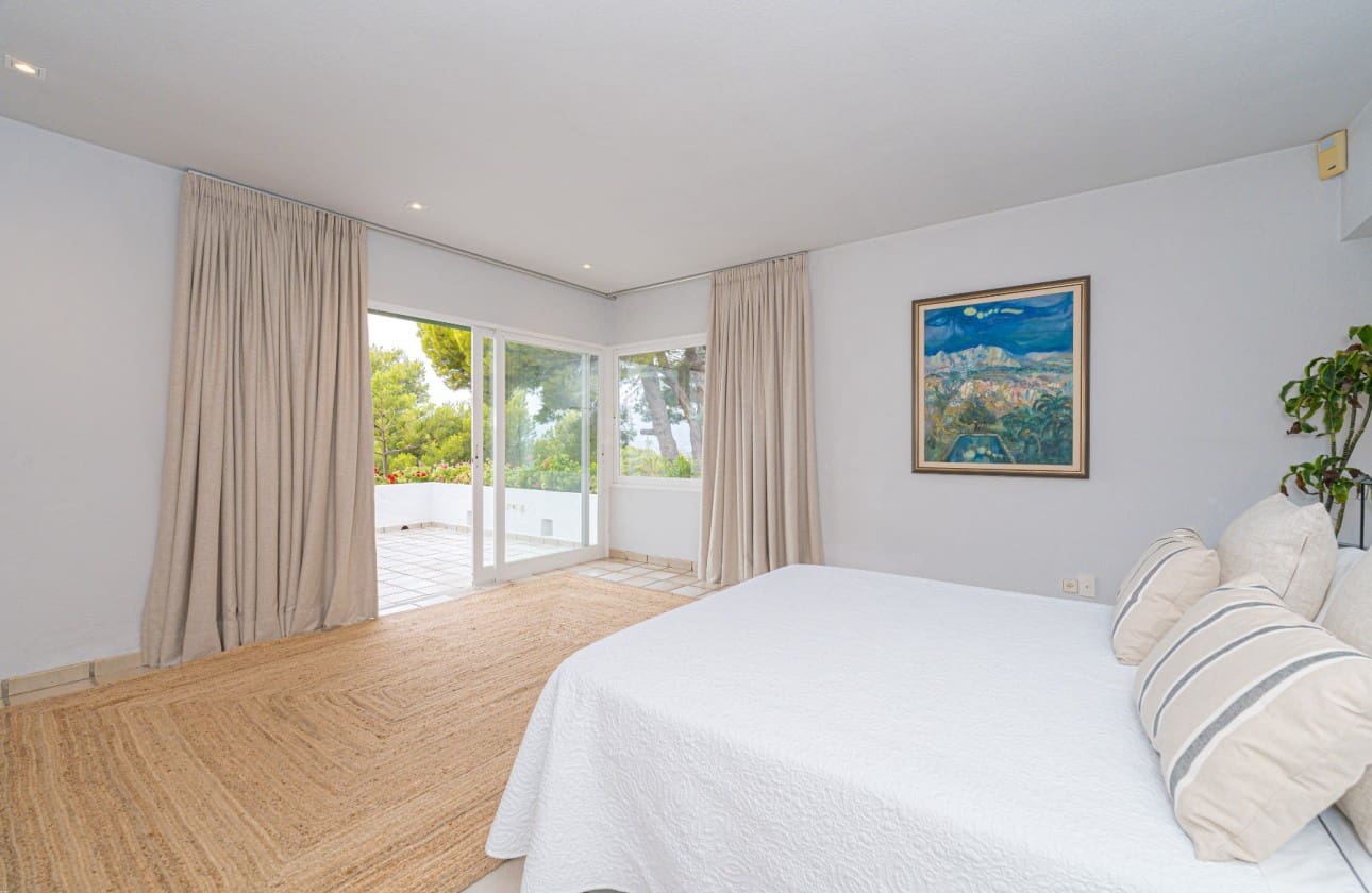 7 bedroom Villa for sale in Altea - € 2,100,000 (Ref: 8841790)