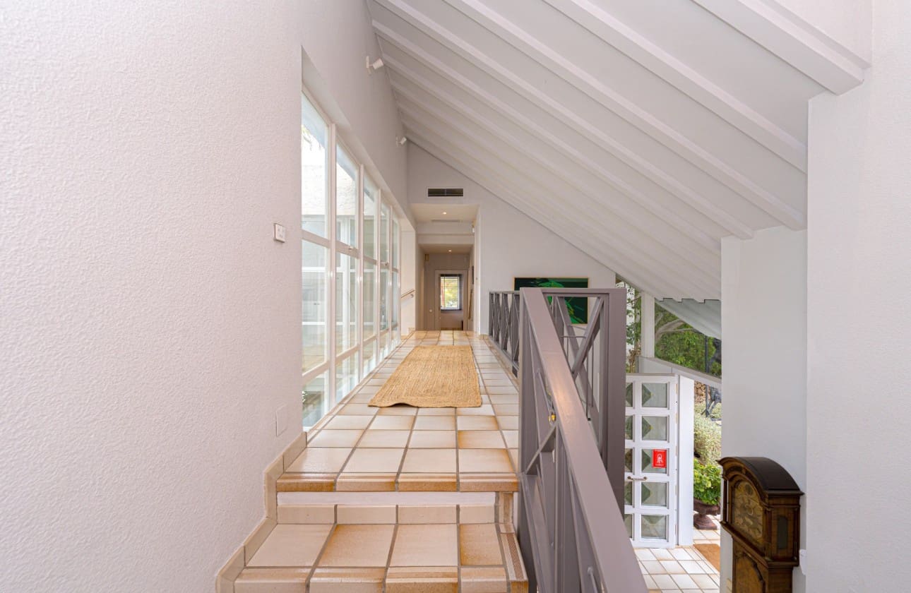 7 bedroom Villa for sale in Altea - € 2,100,000 (Ref: 8841790)