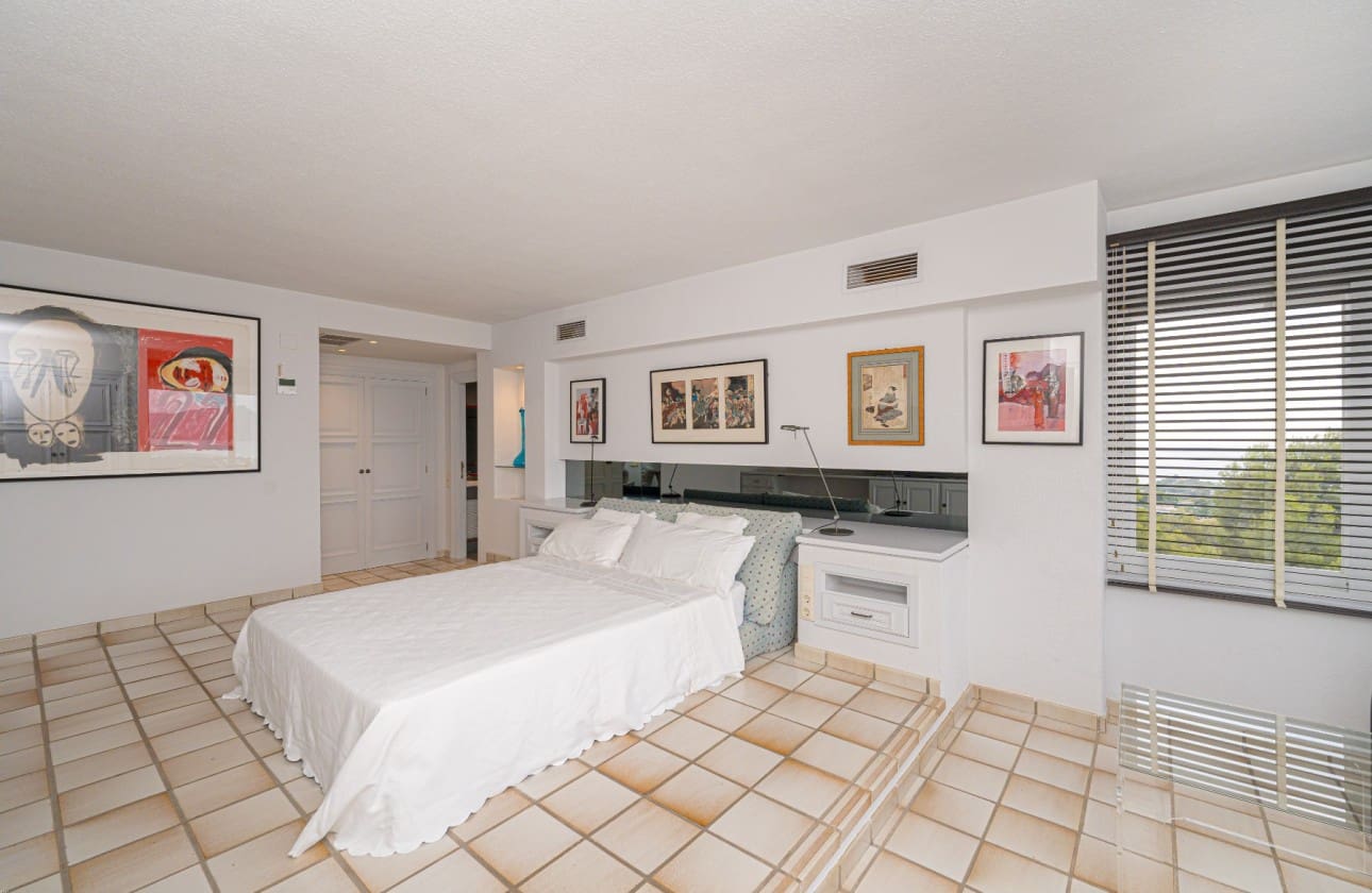 7 bedroom Villa for sale in Altea - € 2,100,000 (Ref: 8841790)