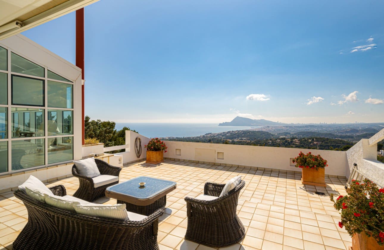 7 bedroom Villa for sale in Altea - € 2,100,000 (Ref: 8841790)