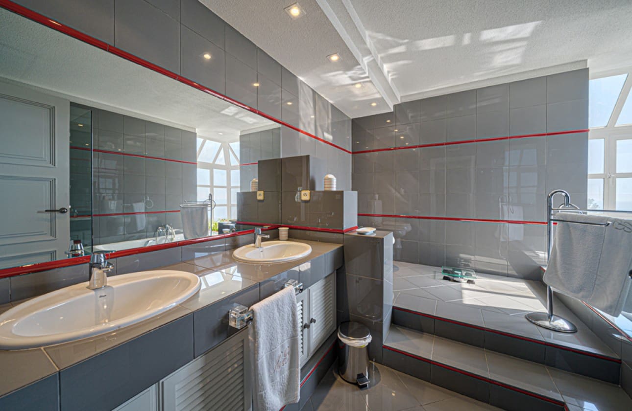 7 bedroom Villa for sale in Altea - € 2,100,000 (Ref: 8841790)