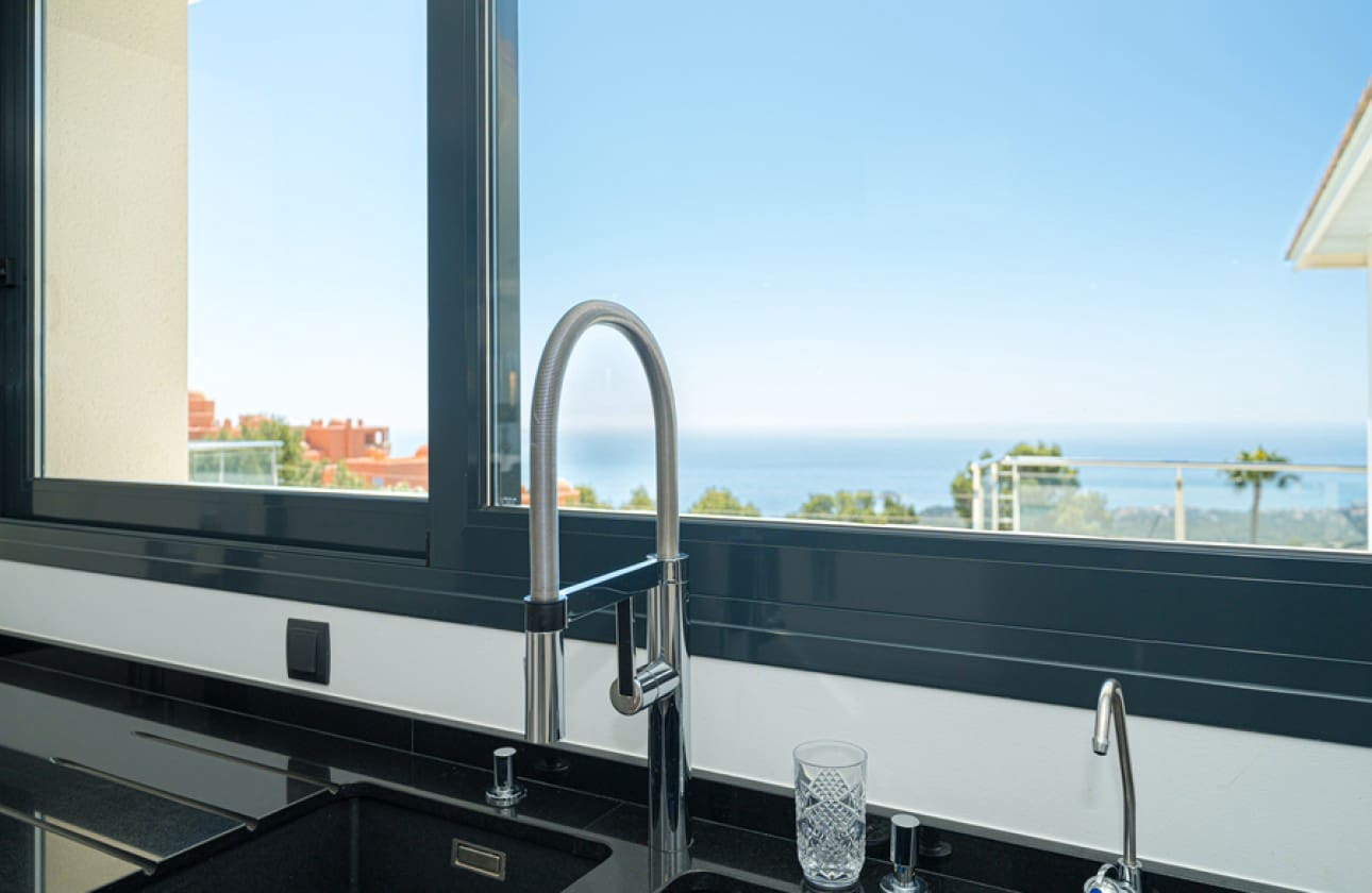 6 bedroom Villa for sale in Altea with pool - € 3,500,000 (Ref: 8841792)