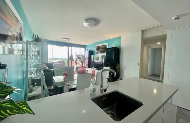 2 makuuhuone Kattohuoneisto myytävänä paikassa Balcón de Finestrat - Terra Marina, Finestrat mukana uima-altaan 
autotalli - 410 000 € (Ref: 8842564)