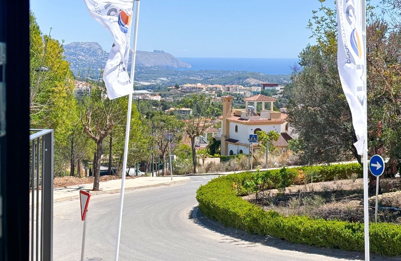 3 bedroom Villa for sale in Polop - € 535,000 (Ref: 8846994)