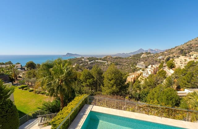 5 Zimmer Villa zu verkaufen in Altea mit Pool - 3.100.000 € (Ref: 8949971)