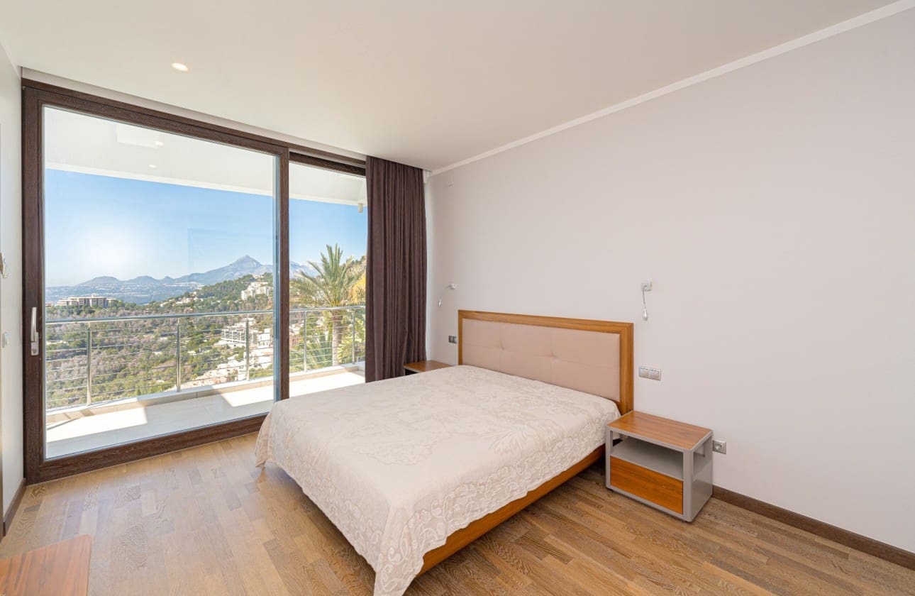 5 Zimmer Villa zu verkaufen in Altea mit Pool - 3.100.000 € (Ref: 8949971)