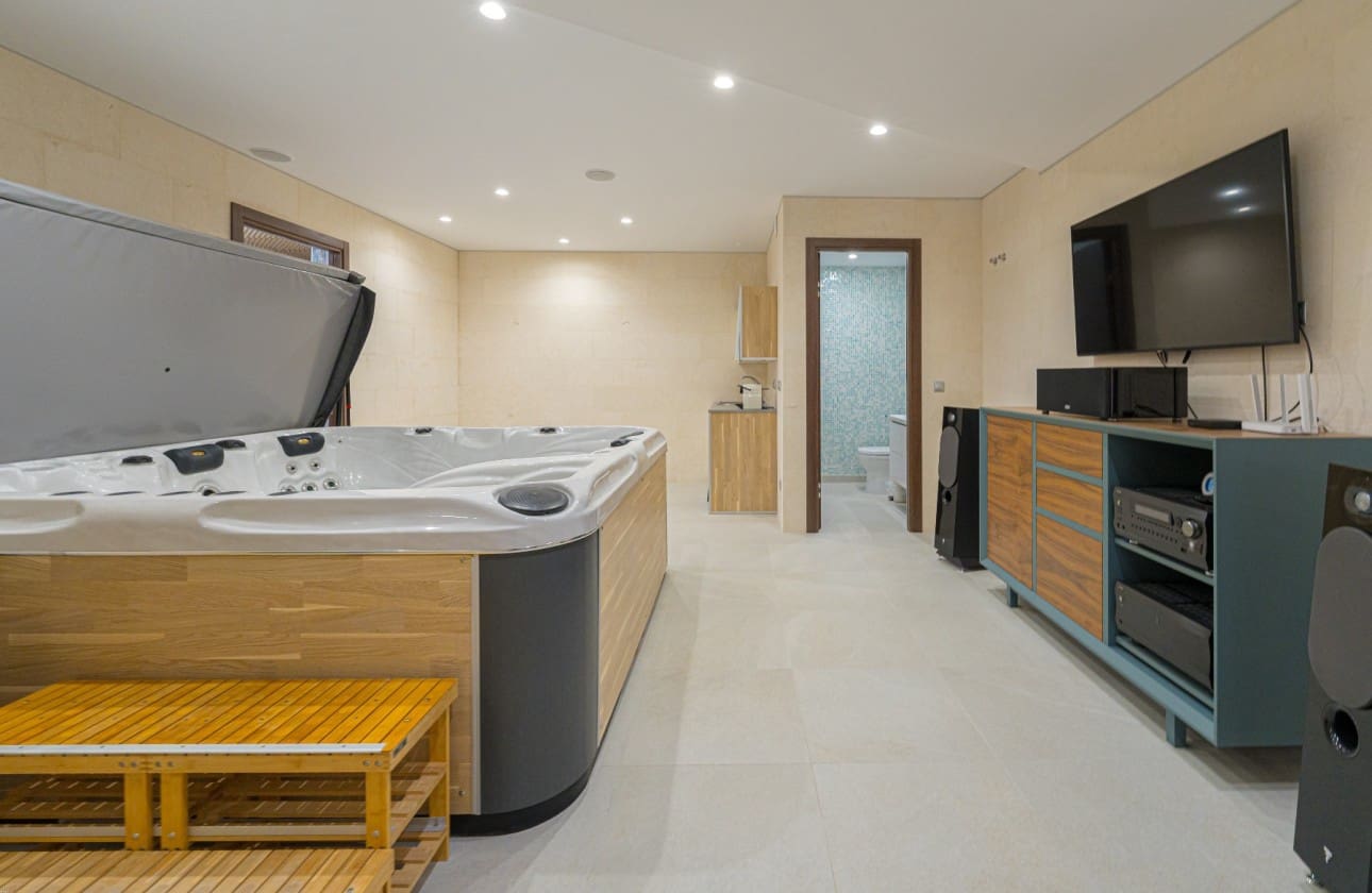 5 Zimmer Villa zu verkaufen in Altea mit Pool - 3.100.000 € (Ref: 8949971)