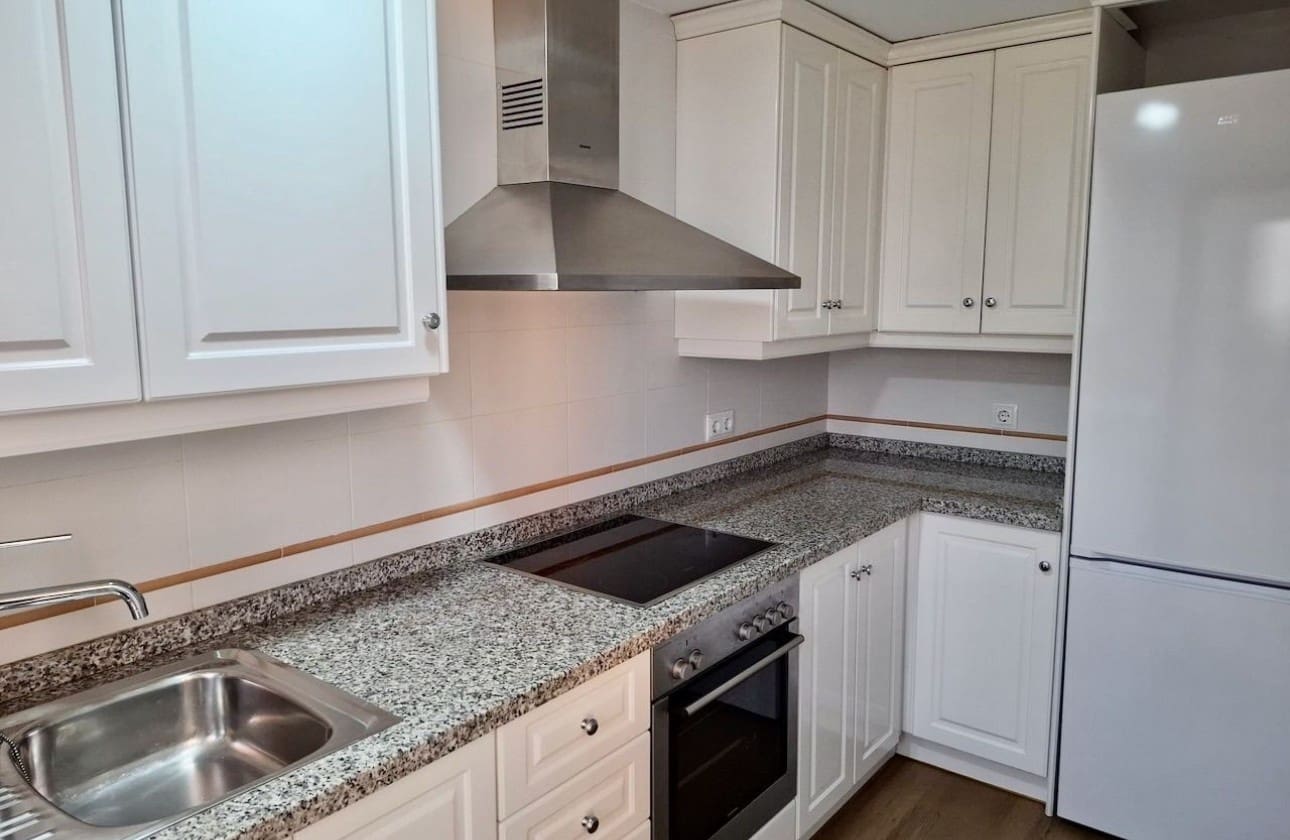 2 sypialnia Dom na sprzedaż w Finestrat z basenem garażem - 325 000 € (Ref: 9034315)