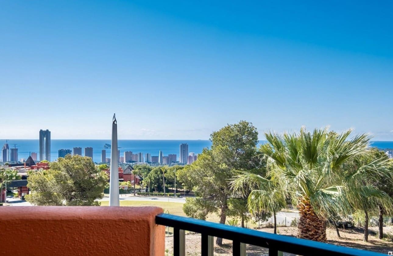 2 sypialnia Dom na sprzedaż w Finestrat z basenem garażem - 395 000 € (Ref: 9034637)