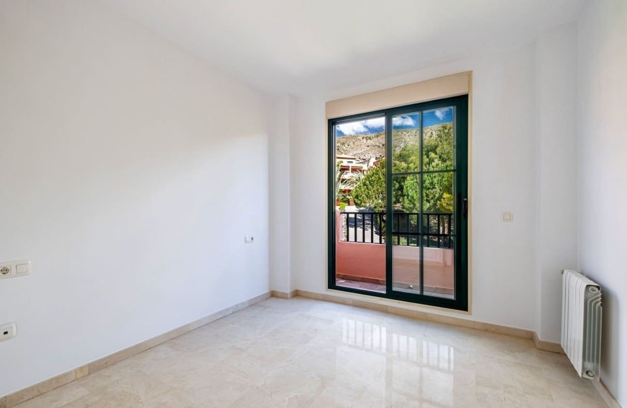 2 sypialnia Dom na sprzedaż w Finestrat z basenem garażem - 395 000 € (Ref: 9034637)