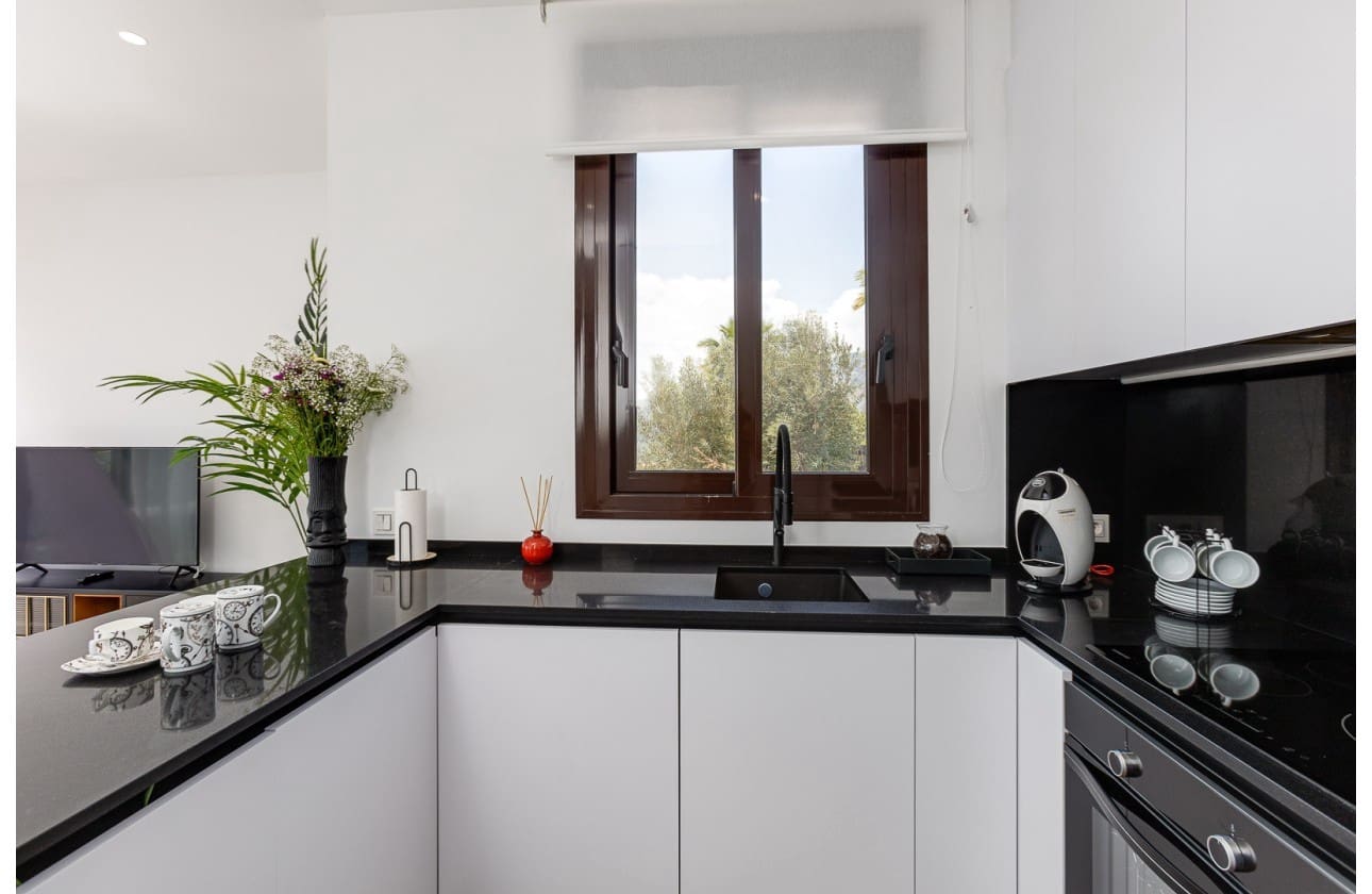 3 slaapkamer Villa te koop in Finestrat met zwembad - € 640.000 (Ref: 9060476)