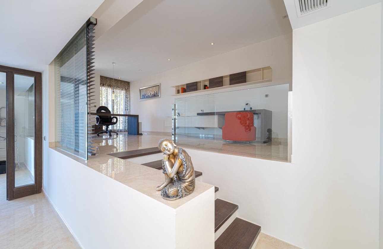 6 Zimmer Villa zu verkaufen in Altea mit Pool Garage - 2.875.000 € (Ref: 9064816)