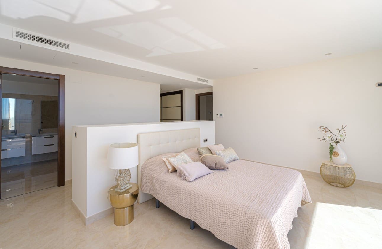 6 Zimmer Villa zu verkaufen in Altea mit Pool Garage - 2.875.000 € (Ref: 9064816)